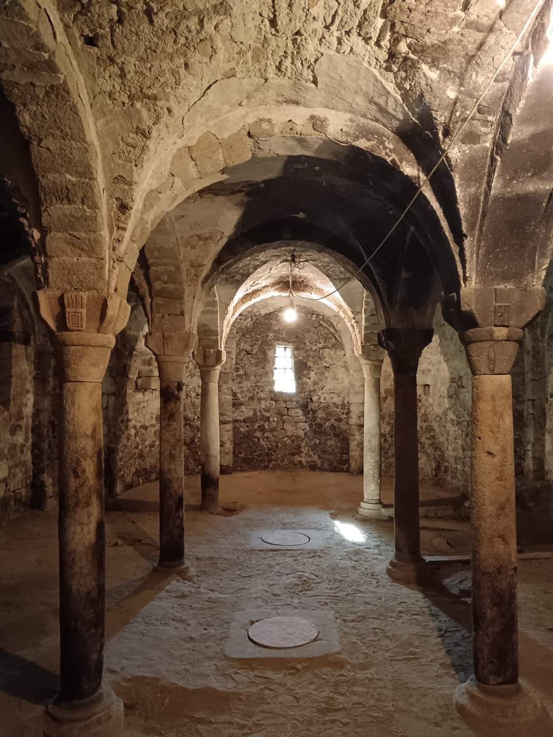 BADIA A ELMI ROMAN CRYPT